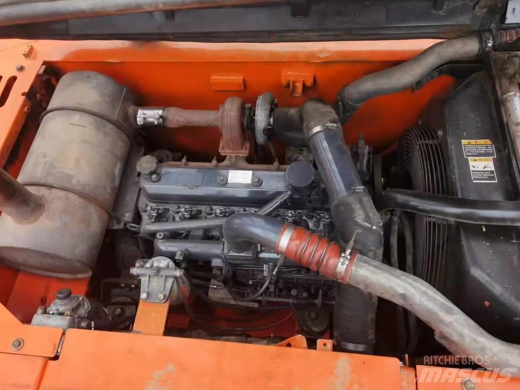 Doosan DX 225 LC Kāpurķēžu ekskavatori