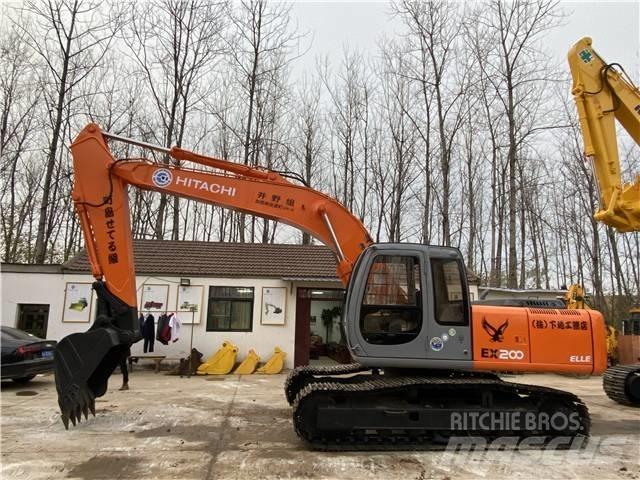 Hitachi EX200-5 Kāpurķēžu ekskavatori