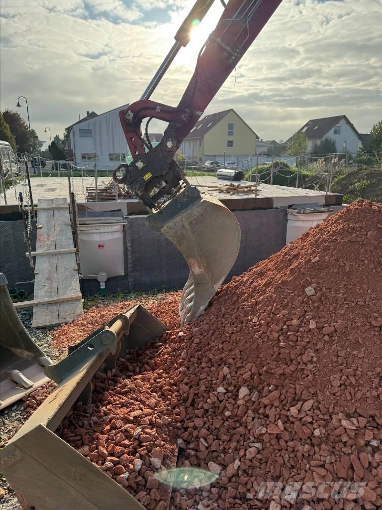 Yanmar B 110 W Ekskavatori uz riteņiem