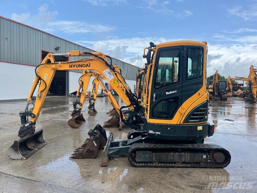 Hyundai R30 Z-9AK Mini ekskavatori < 7 t