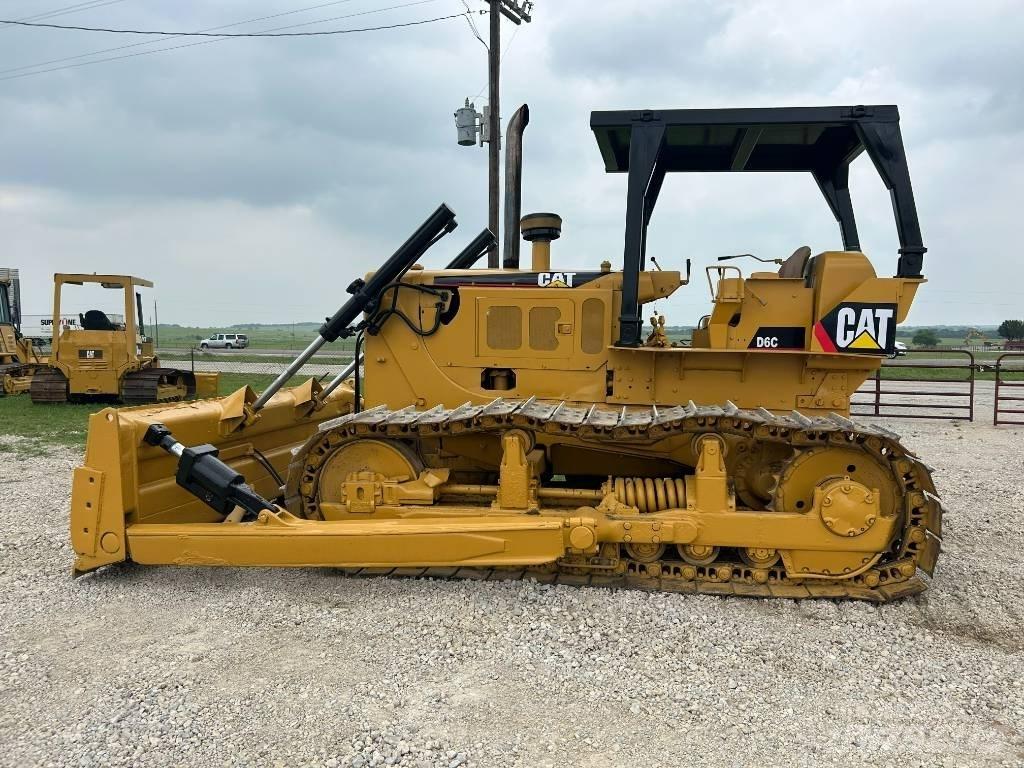 CAT D 6 C Kāpurķēžu buldozeri