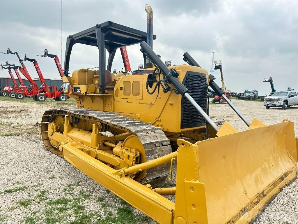 CAT D 6 C Kāpurķēžu buldozeri