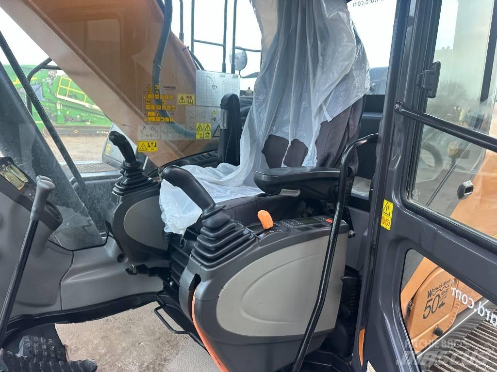 CASE CX 300D Kāpurķēžu ekskavatori