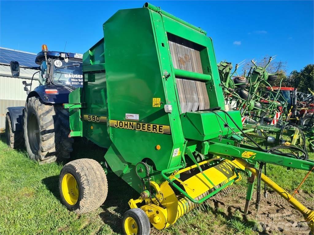 John Deere 590 Rituļu preses