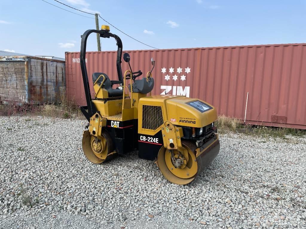 CAT CB224E Divvalču grunts veltņi