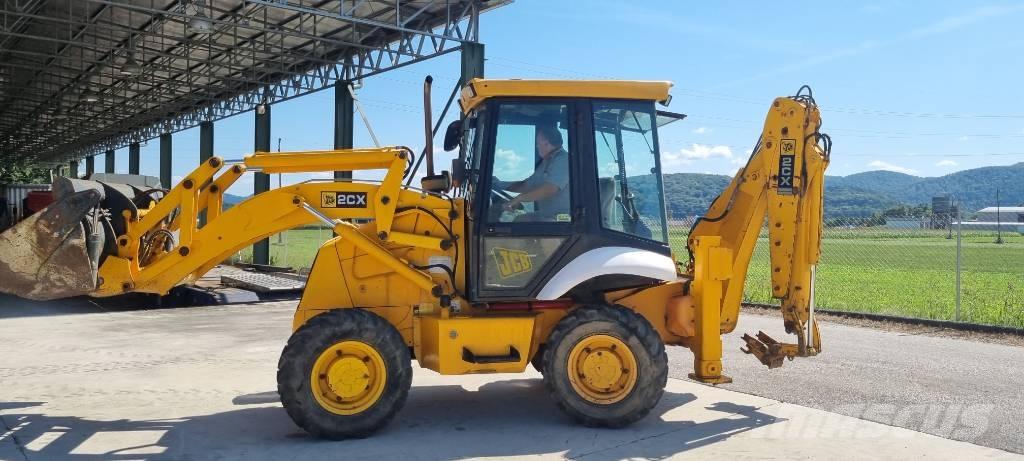 JCB 2 CX Ekskavatori-iekrāvēji