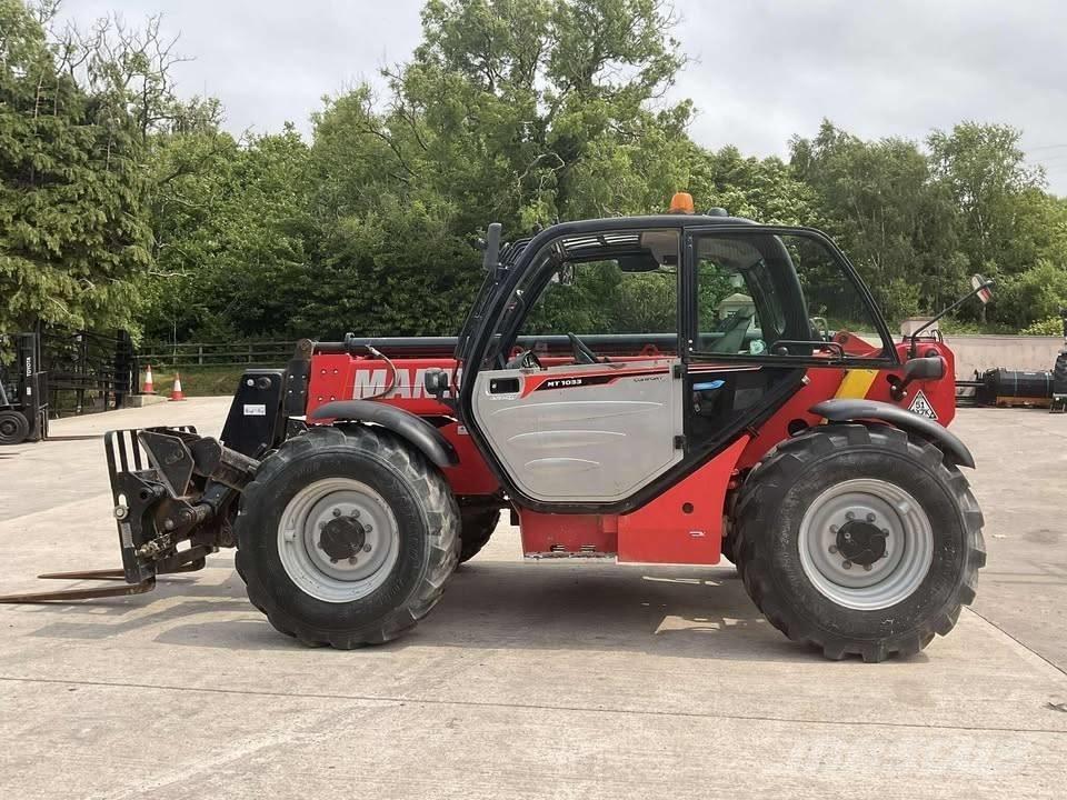 Manitou 1033 Teleskopiskie manipulatori