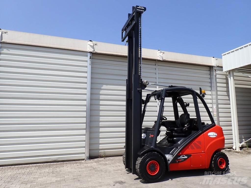 Linde H30D Tehnika ar dīzeļa dzinēju