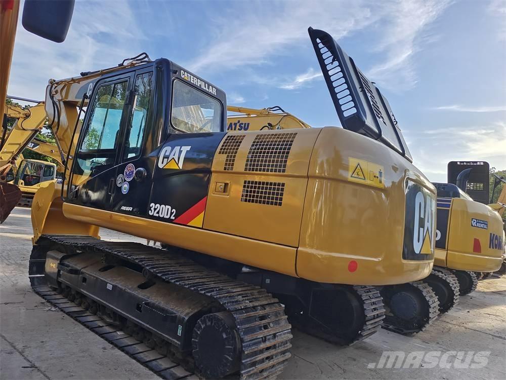 CAT 320 D 2 L Kāpurķēžu ekskavatori