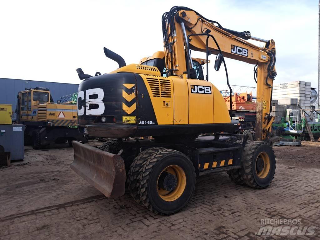 JCB JS 145 W Ekskavatori uz riteņiem