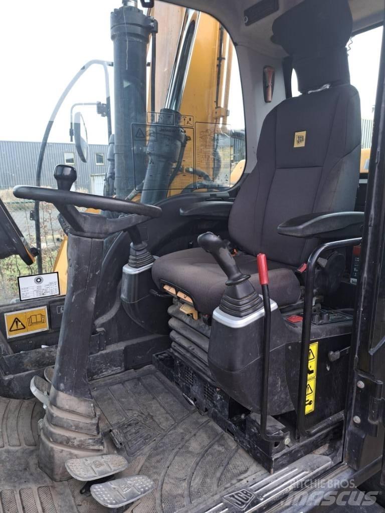 JCB JS 145 W Ekskavatori uz riteņiem