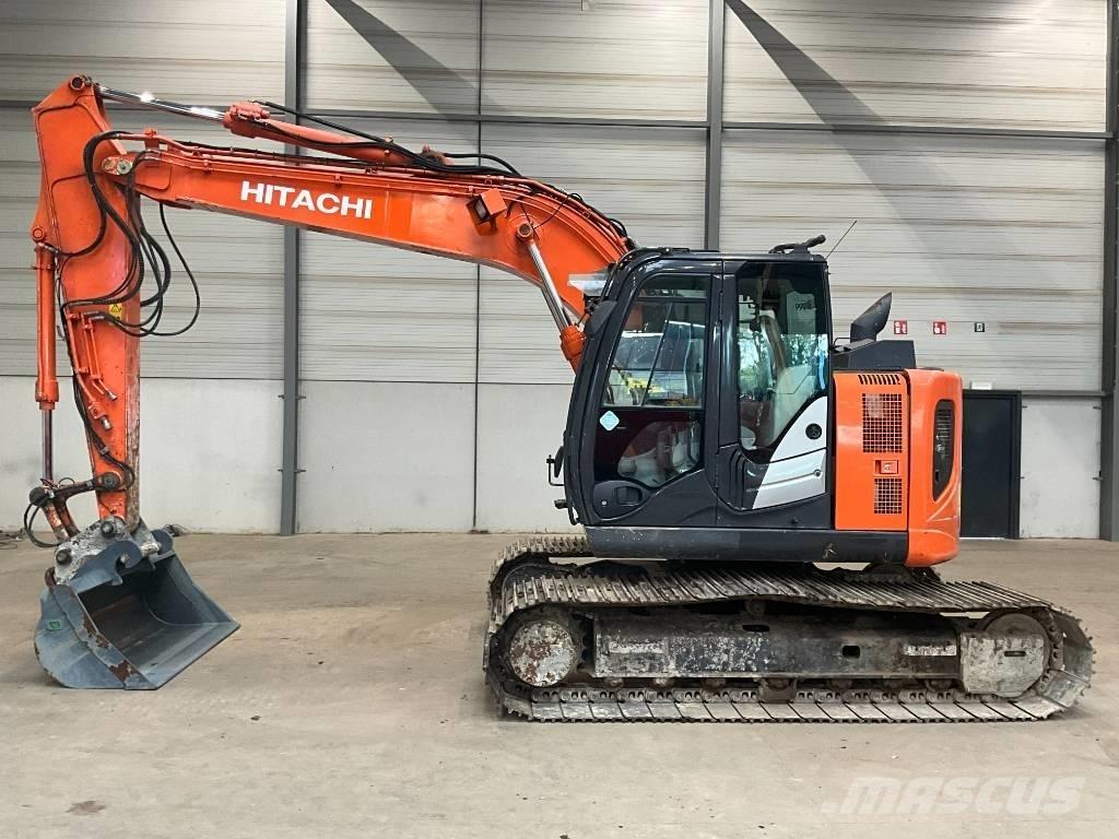 Hitachi ZX 135 US-6 Kāpurķēžu ekskavatori