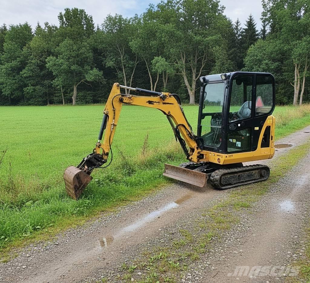 CAT 301.8 C Mini ekskavatori < 7 t