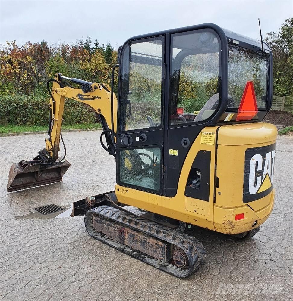 CAT 301.8 C Mini ekskavatori < 7 t