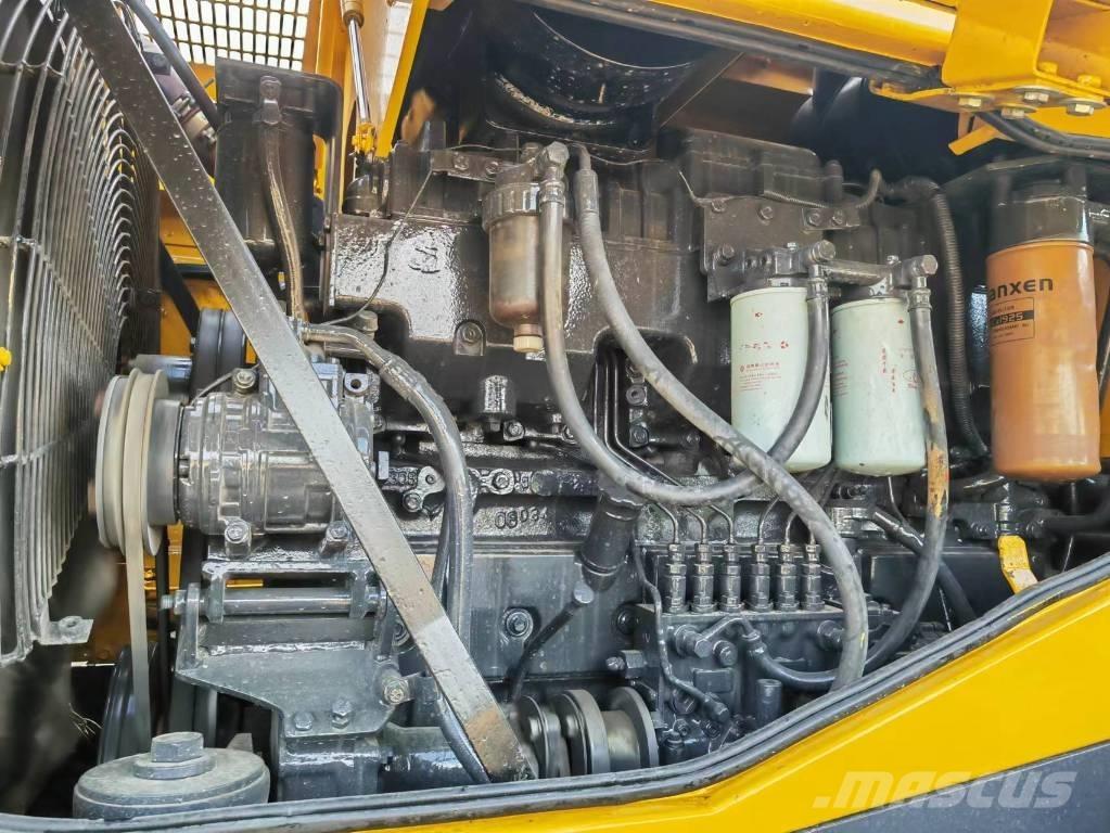 Komatsu WA 470-3 Kāpurķēžu ekskavatori