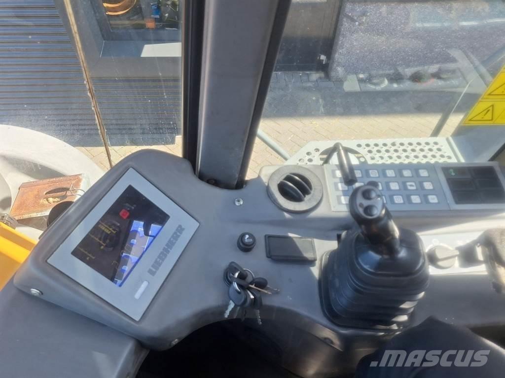 Liebherr L580 Iekrāvēji uz riteņiem