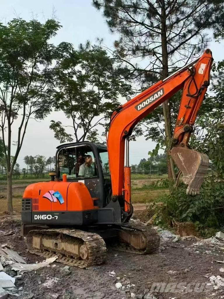 Doosan DH 60 Mini ekskavatori < 7 t