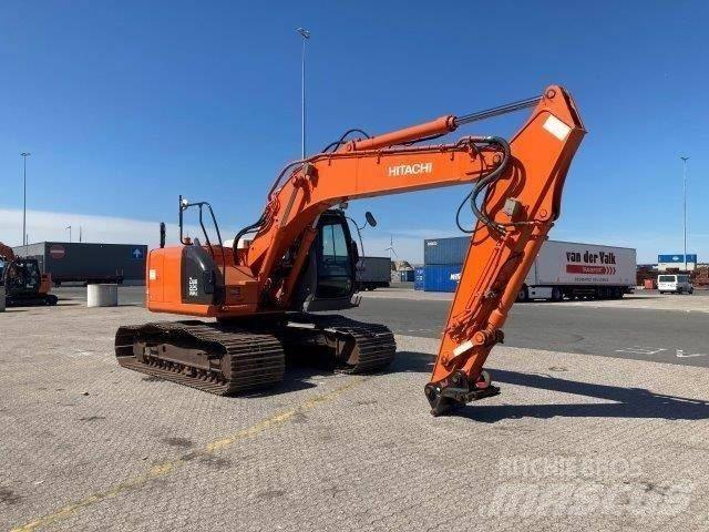 Hitachi ZX225USRLC Kāpurķēžu ekskavatori