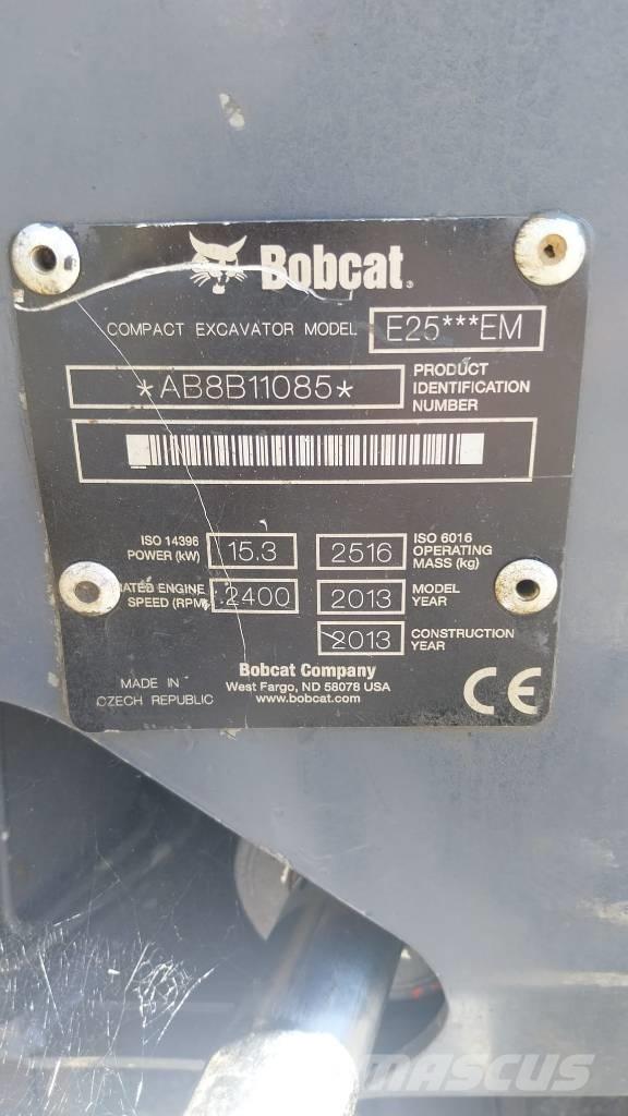Bobcat E 25 Mini ekskavatori < 7 t