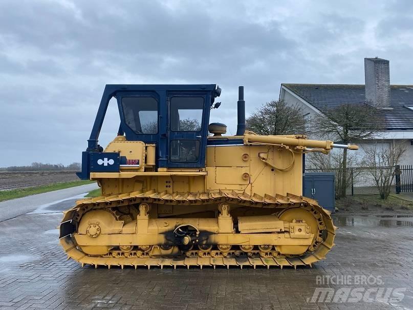 Komatsu D 85 P Kāpurķēžu buldozeri