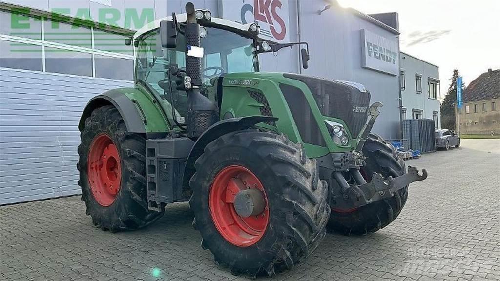 Fendt 826 s4 profi+ Traktori