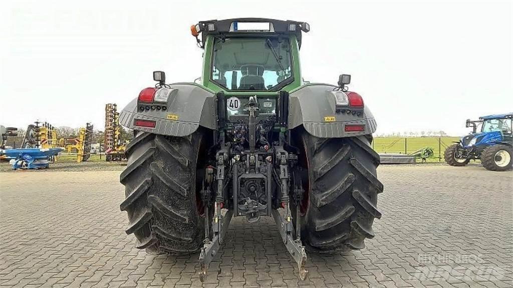 Fendt 826 s4 profi+ Traktori