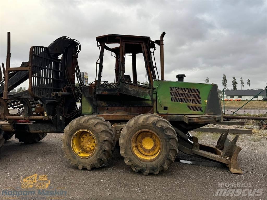 John Deere 1110D Forvarderi