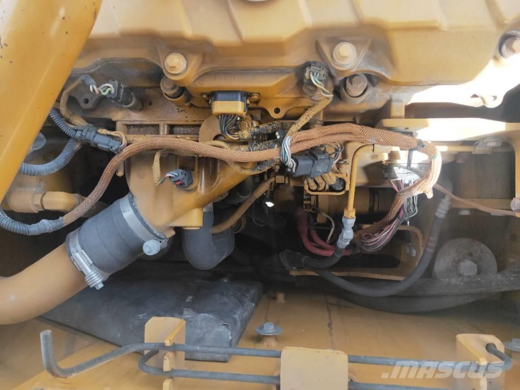 CAT 340D Kāpurķēžu ekskavatori