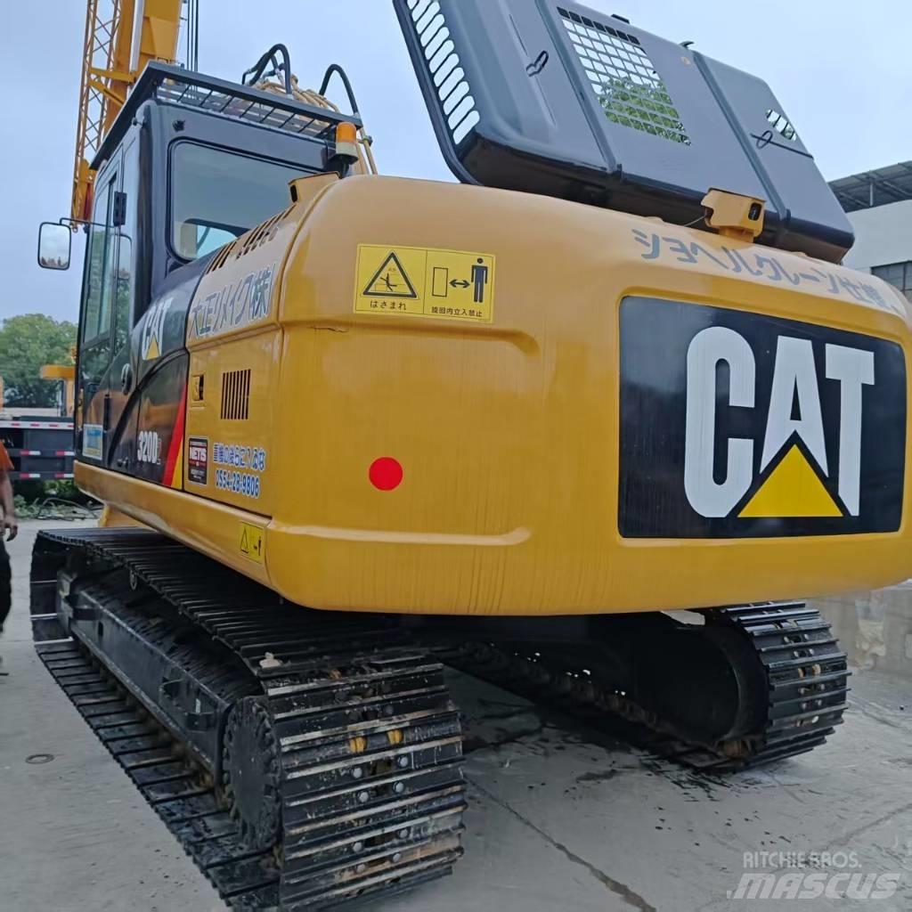CAT 320 Kāpurķēžu ekskavatori