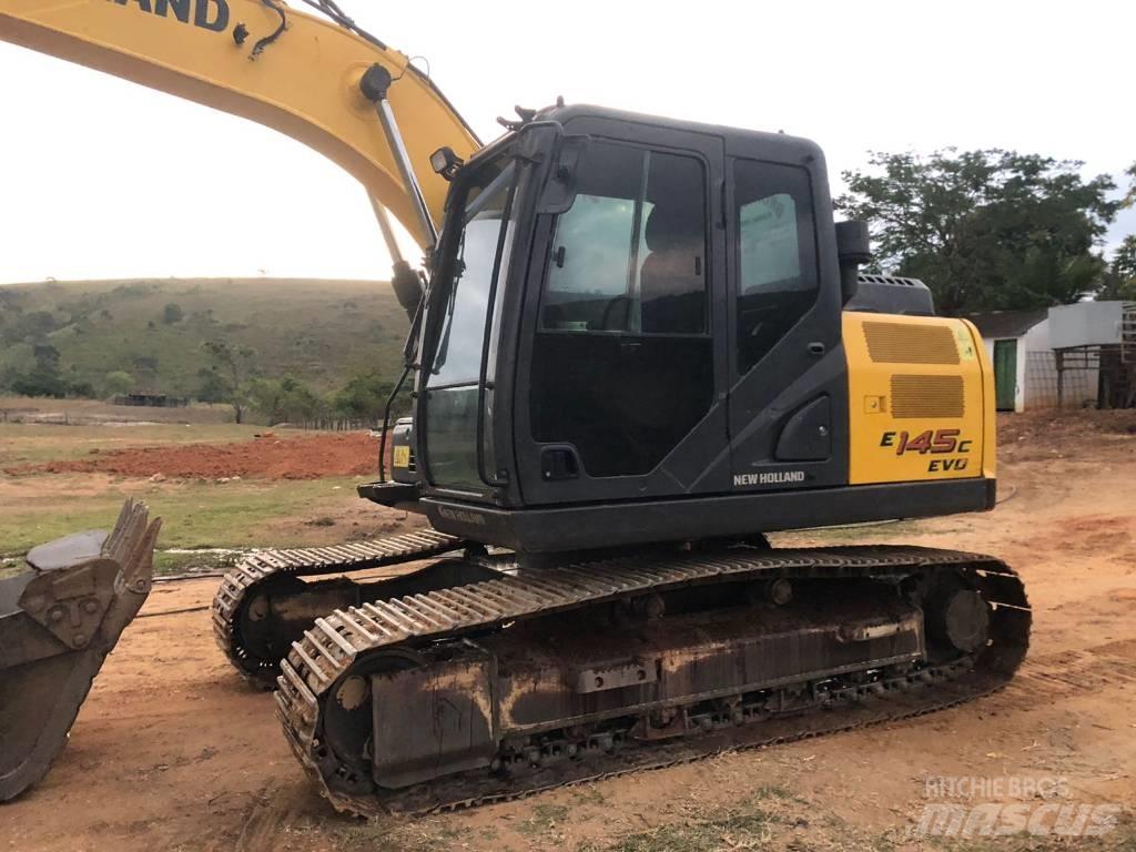 New Holland E 145 Kāpurķēžu ekskavatori