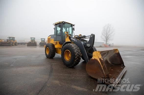 John Deere 544KII Iekrāvēji uz riteņiem