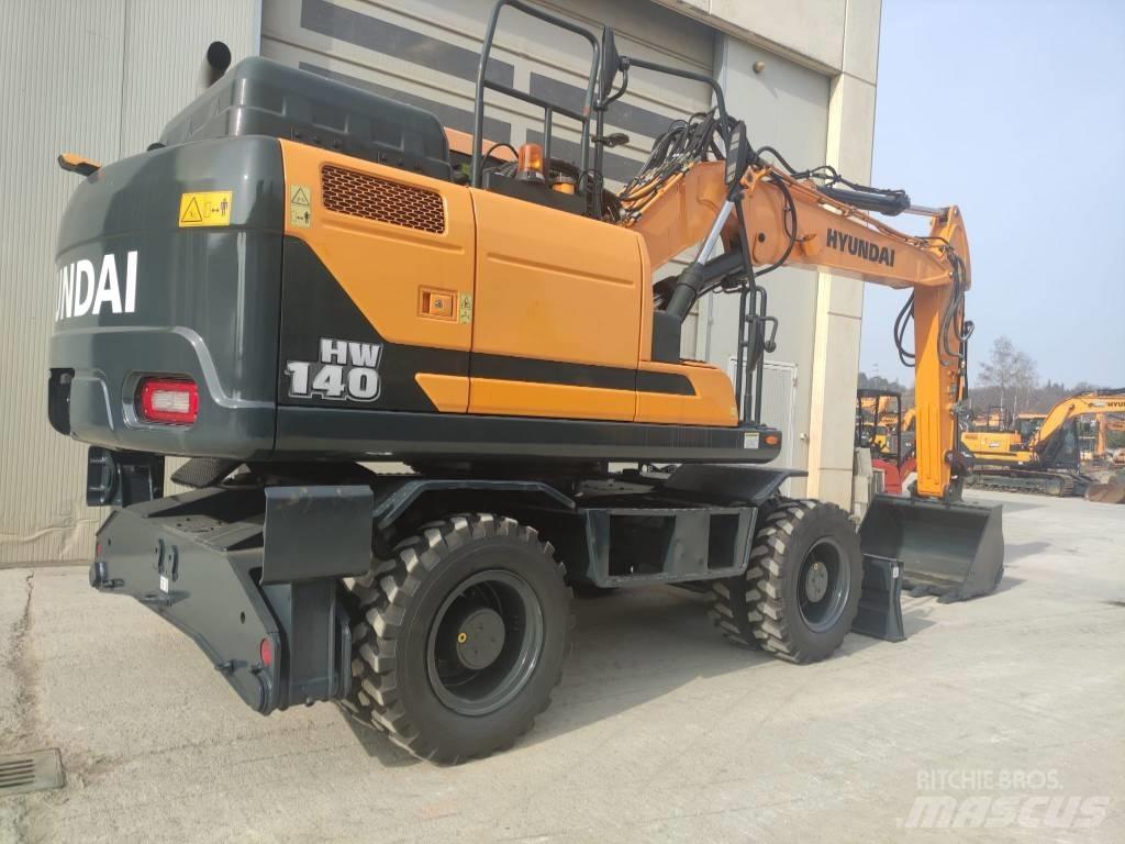 Hyundai HW140 Ekskavatori uz riteņiem