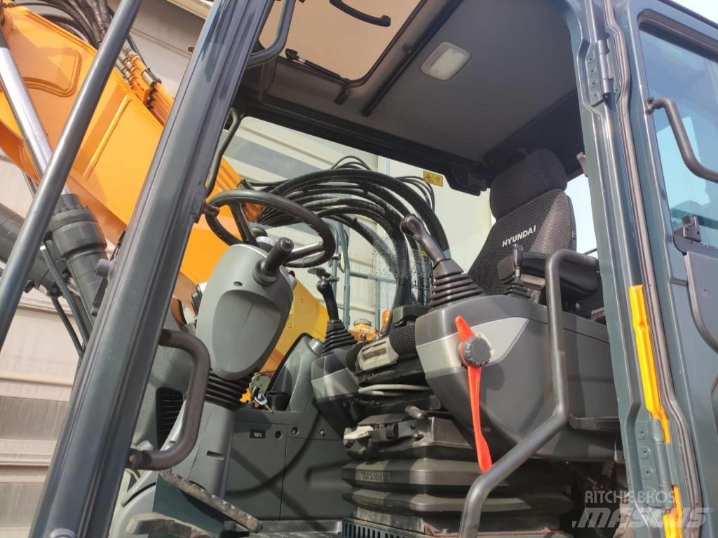 Hyundai HW140 Ekskavatori uz riteņiem