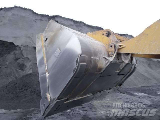 CAT 982 M Iekrāvēji uz riteņiem