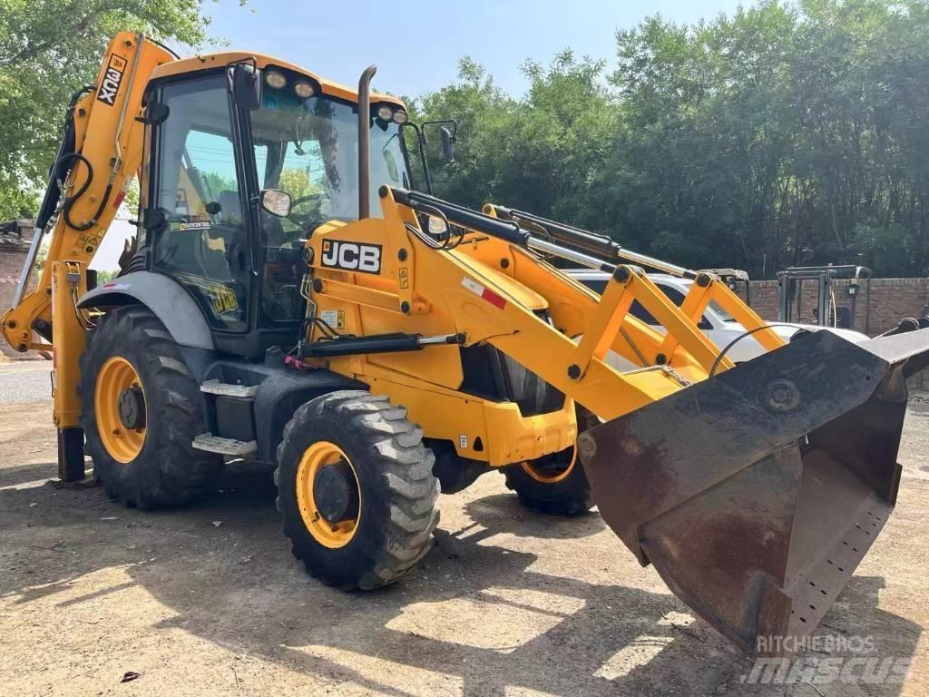 JCB 3 CX Ekskavatori-iekrāvēji