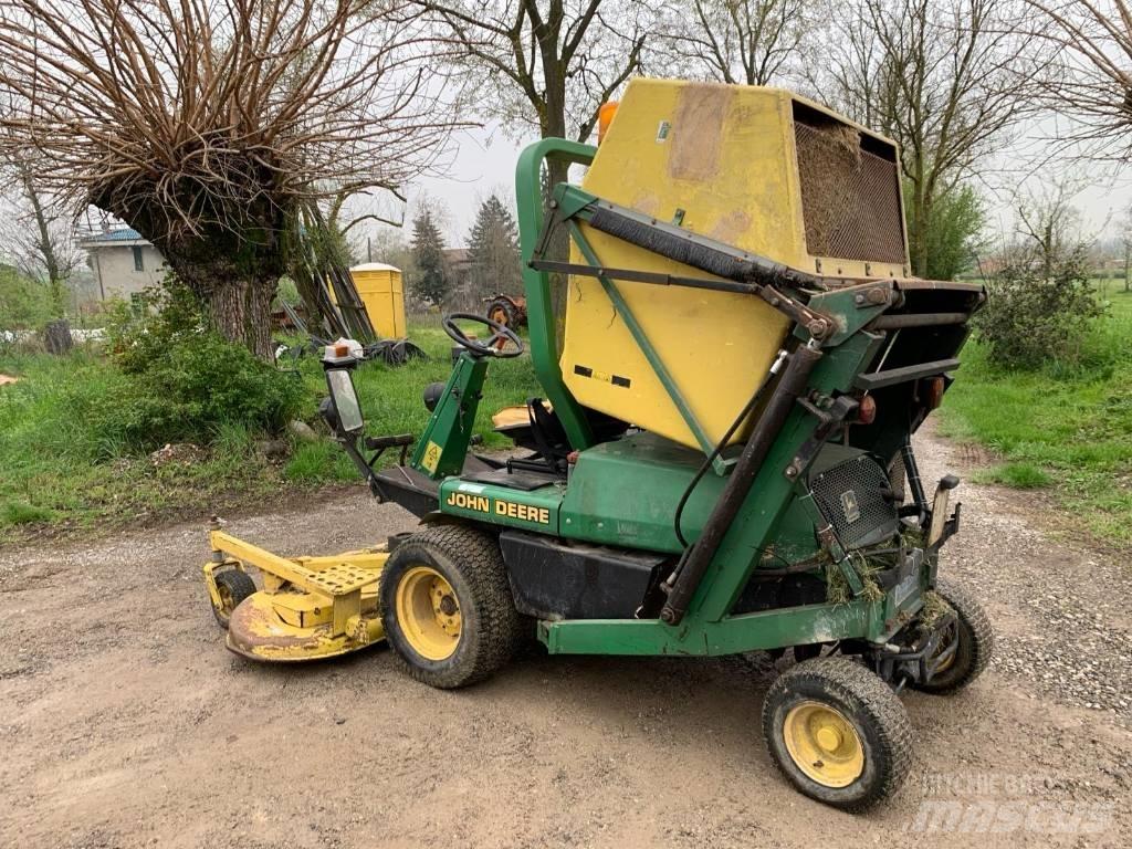 John Deere F 935 Mauriņa traktors