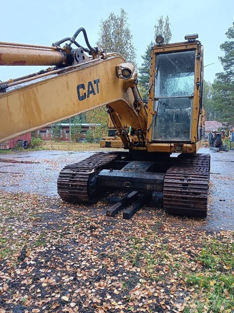 CAT 219 LC Kāpurķēžu ekskavatori