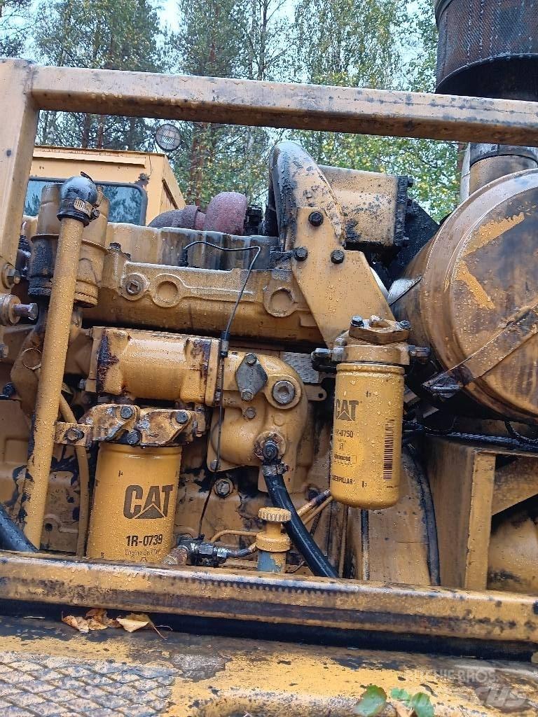 CAT 219 LC Kāpurķēžu ekskavatori