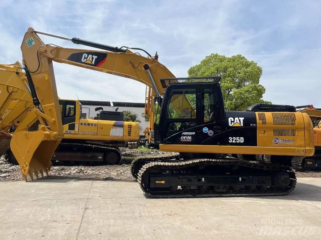 CAT 325d Kāpurķēžu ekskavatori