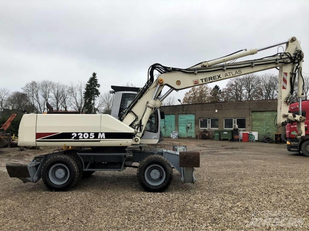 Terex 2205M Ekskavatori uz riteņiem