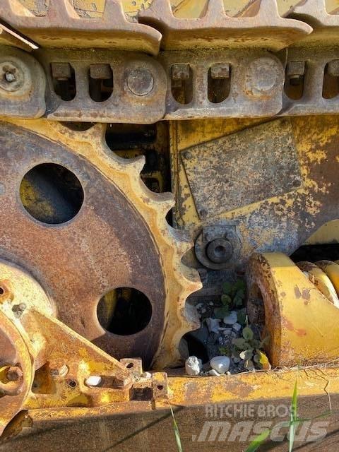 CAT 951 C Kāpurķēžu iekrāvēji