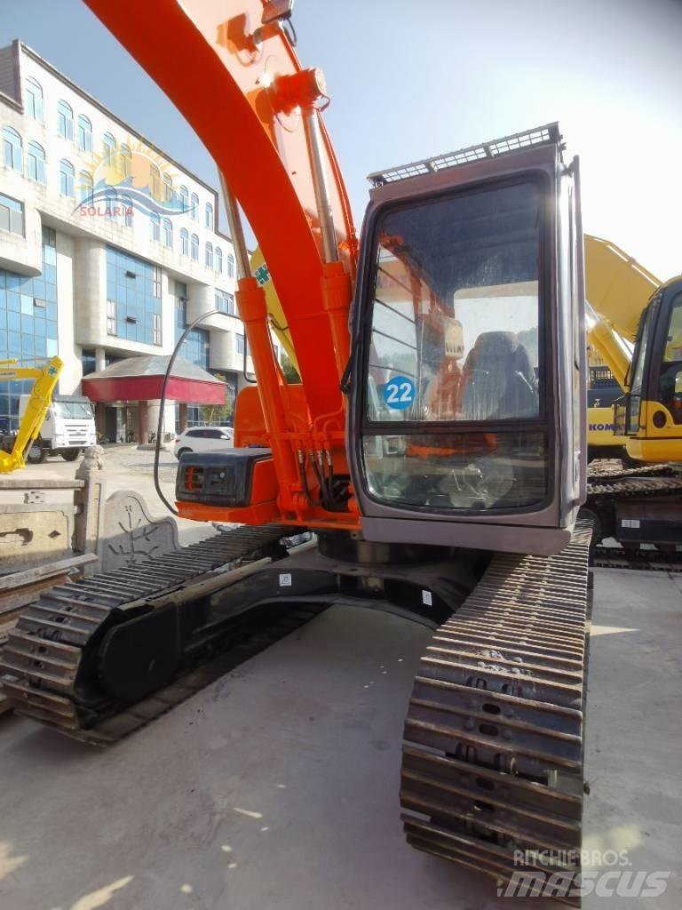 Hitachi EX 120 Kāpurķēžu ekskavatori