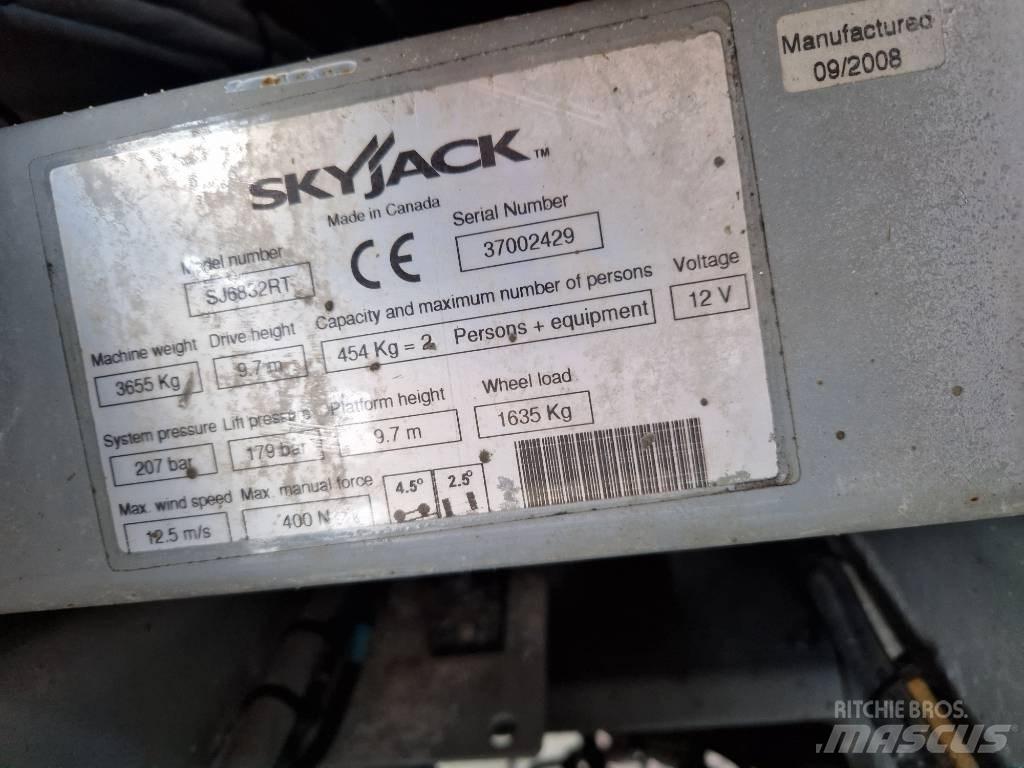 SkyJack SJ 6832 RT Šķerveida pacēlāji
