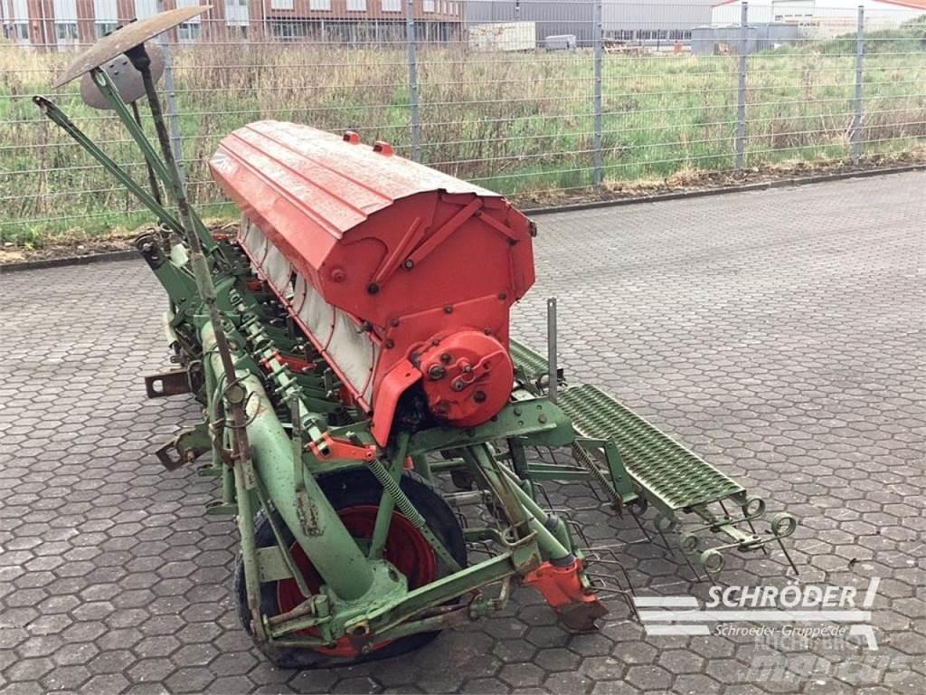 Nodet SÄMASCHINE Precīzās izsējas sējmašīnas 