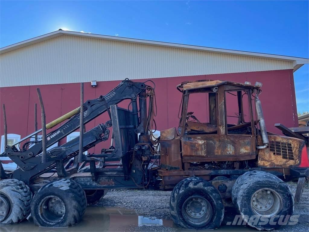 Komatsu 840TX Forvarderi