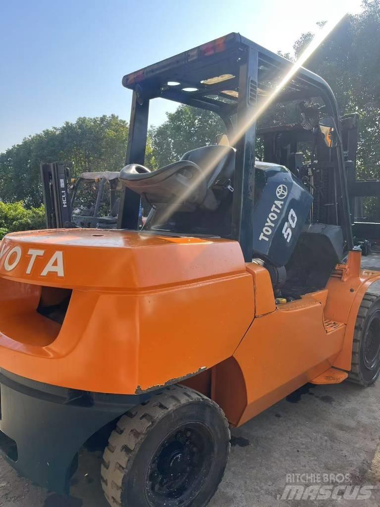 Toyota FD 50 Tehnika ar dīzeļa dzinēju