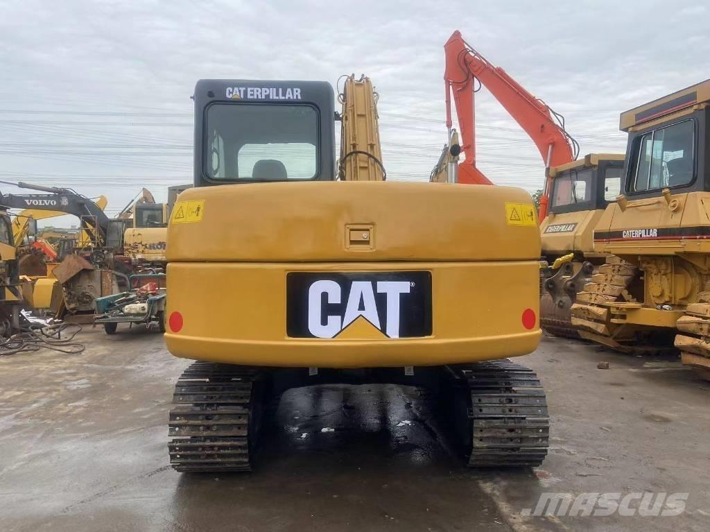 CAT 307 D Vidēja lieluma ekskavatori 7 t - 12 t