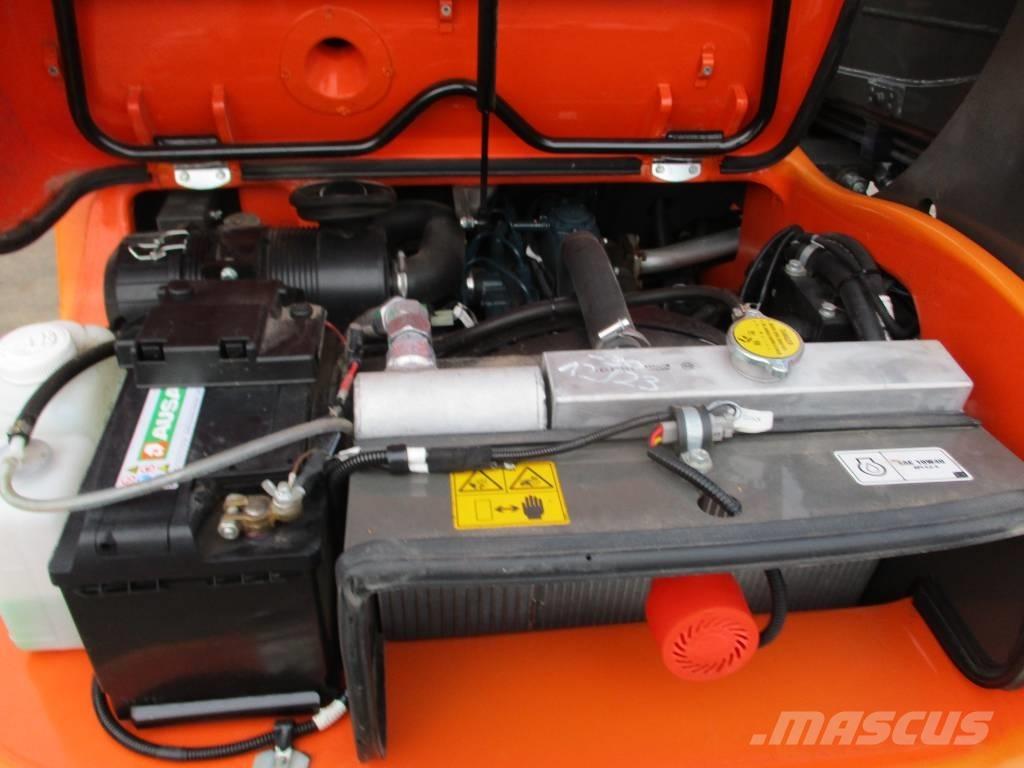 Ausa T144 HX4 (229) Teleskopiskie manipulatori