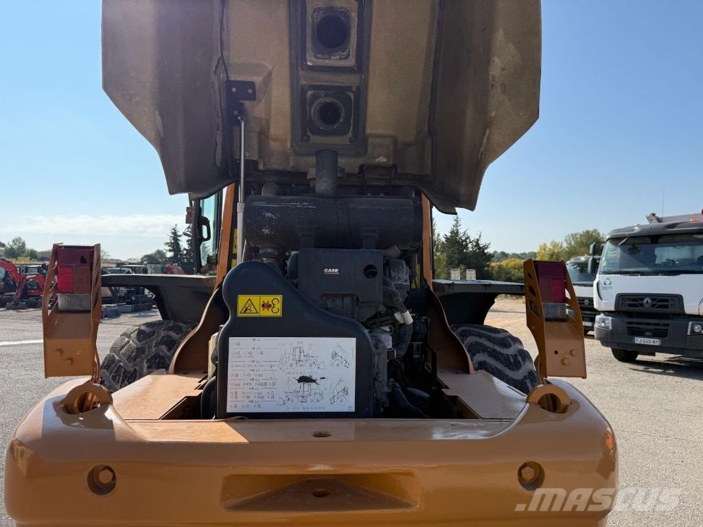 CASE 721 E Iekrāvēji uz riteņiem