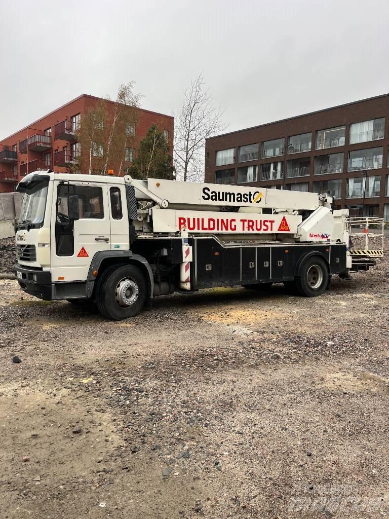 Volvo Nostolift 35 Pacēlāji uz automašīnas bāzes